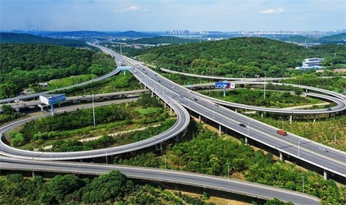 宁国钢筋套筒应用于高速公路